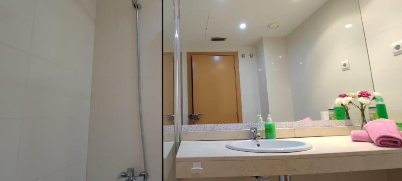 Europa - Fira Barcelona Apartment L'Hospitalet de Llobregat Bagian luar foto